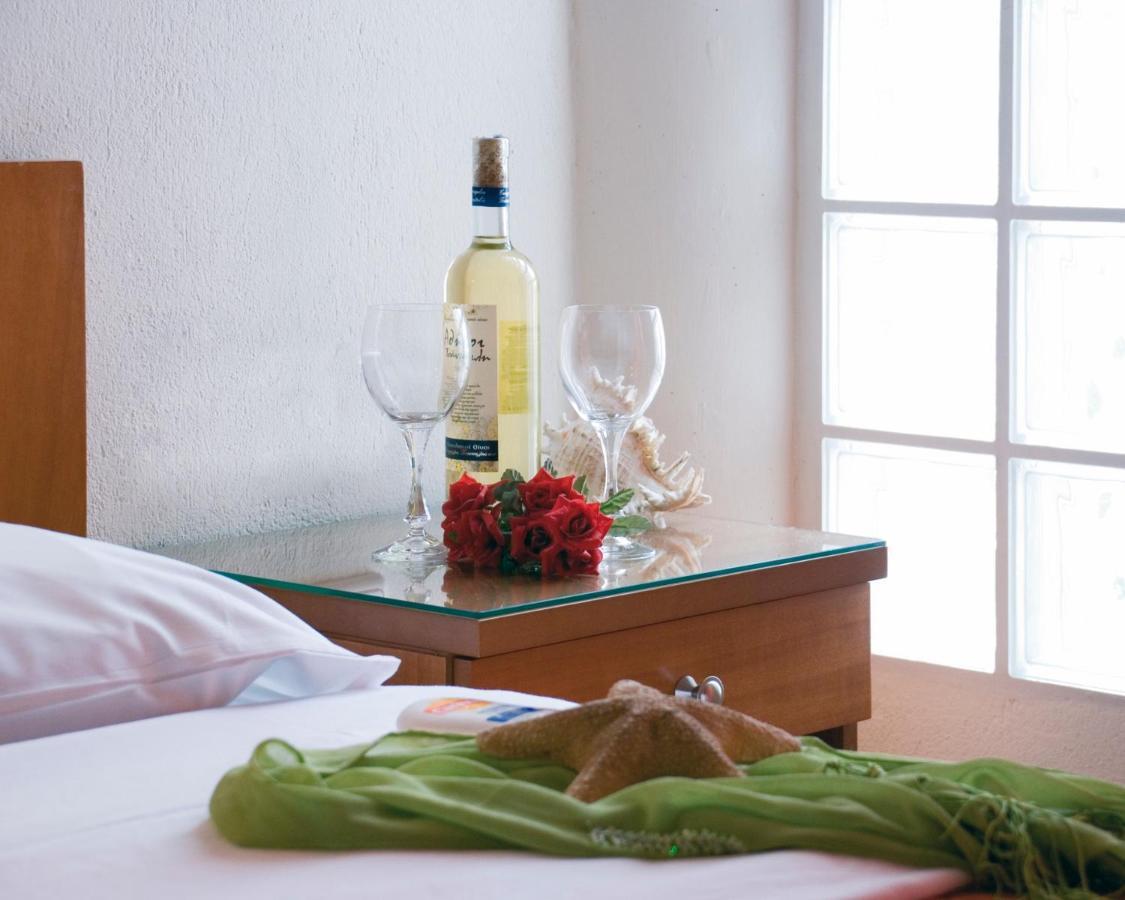 Hotel Rodon Paralía Екстериор снимка