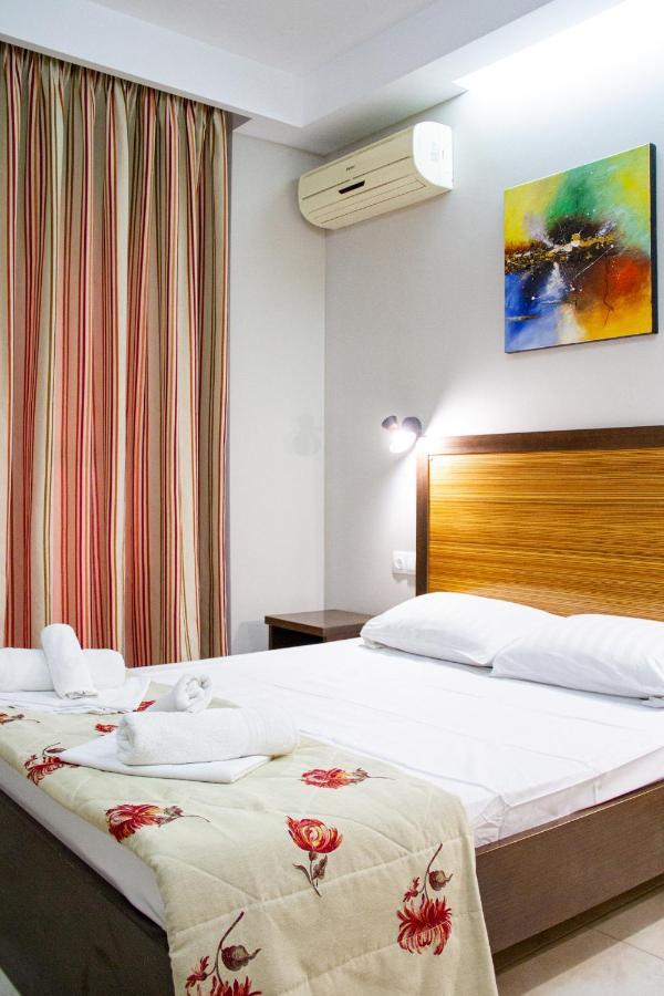 Hotel Rodon Paralía Екстериор снимка