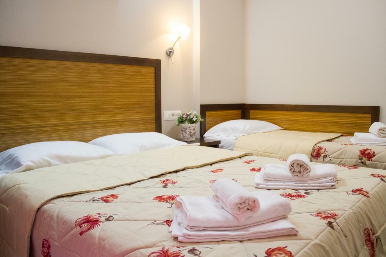 Hotel Rodon Paralía Екстериор снимка