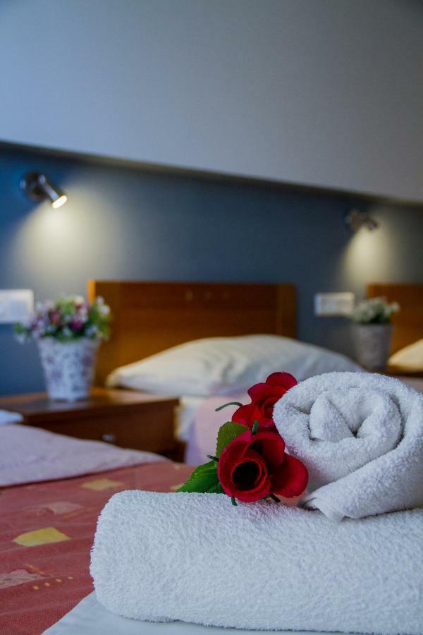 Hotel Rodon Paralía Екстериор снимка